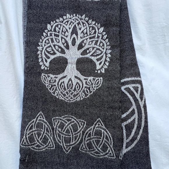 Connemara Scarf Ireland Collection Pashmina Cotton Silk Tree of Life Celtic Gray - Picture 2 of 5